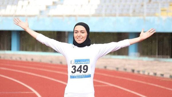 Farzaneh Fasihi (Photo: Tehran Times)