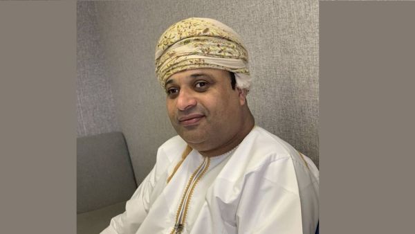 Ooredoo تدعم المستشفى السلطاني بعدد من الأجهزة اللوحية لضمان بقاء مرضى كوفيد-19 على اتصال مع عائلاتهم