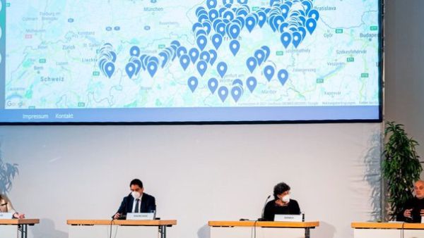 Austria's Ministry of Integration today presented an "Islam Map" featuring more than 600 Muslim organizations and mosques alongside extremist and radical groups.