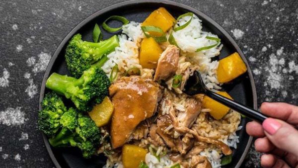 دجاج ترياكي بصلصة الأناناس