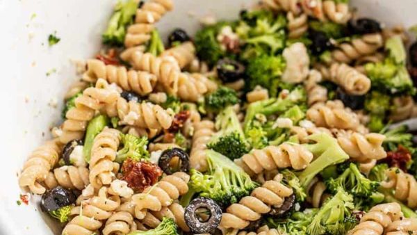 سلطة باستا وبروكلي