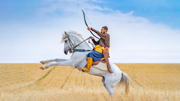Turkish and ottoman costume horse riding archer