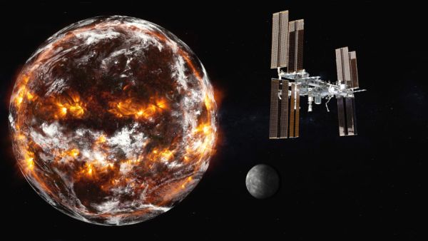 Planetary station satelite near Planet Earth 