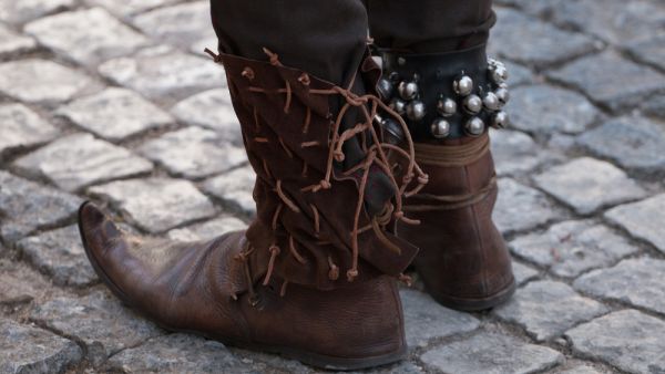  pair of pointy medieval shoes 