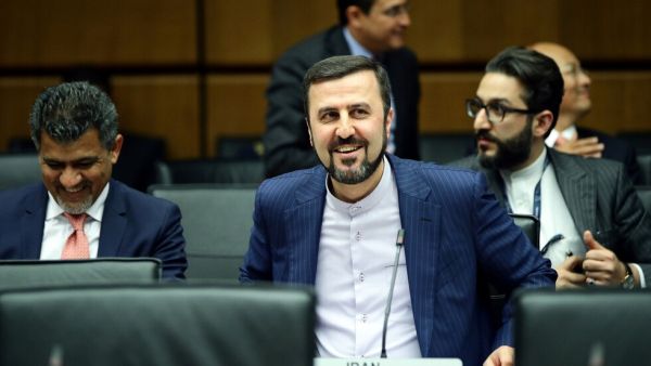  كاظم غريب آبادي