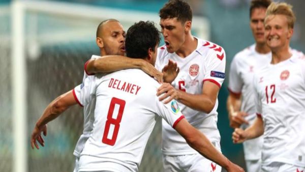 الدنمارك تهزم التشيك