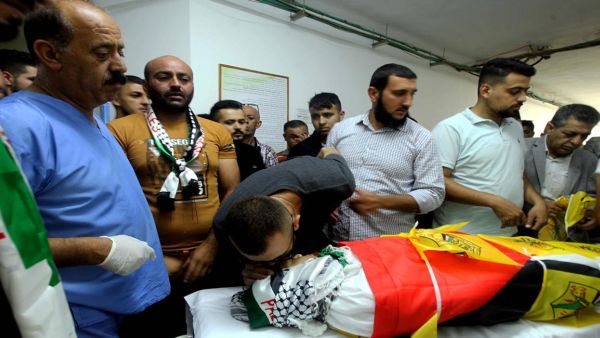  أكثر من 10 مواطنين أصيبوا بالرصاص الحي والمعدني المغلف بالمطاط