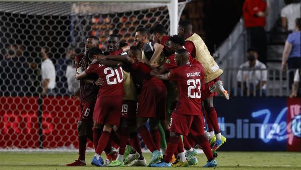 قطر إلى ربع النهائي