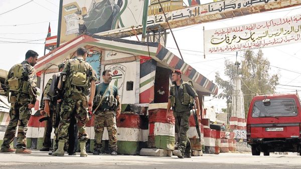 اشتباك مسلح بمخيم عين الحلوة بلبنان