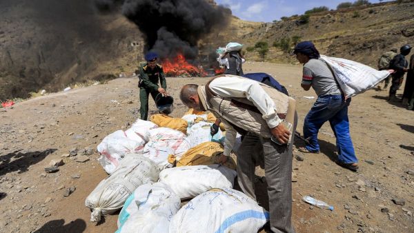 Missile attack kills 2, wounds 20 army forces in Yemen