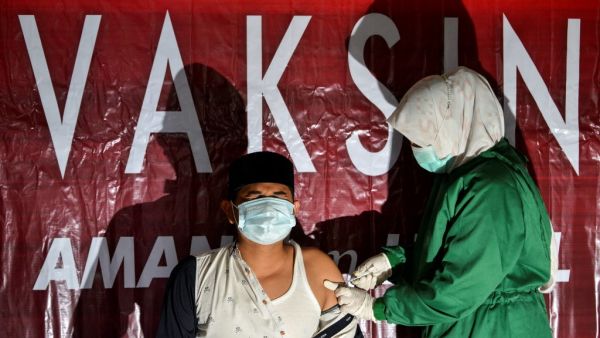 covid-19 deaths declined by 5% worldwide
