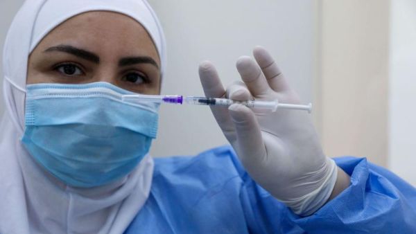 Preparing the vaccine in Lebanon