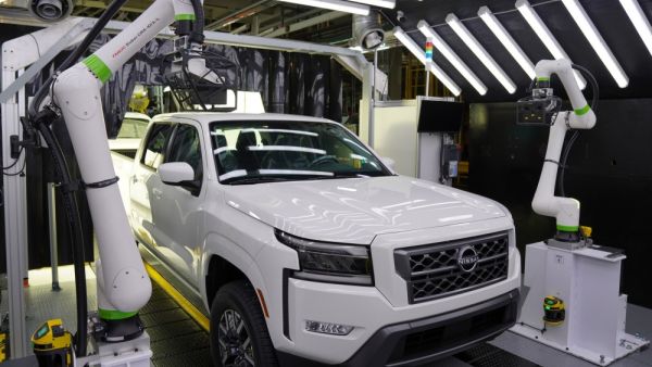 نيسان تكشف عن فرونتير 2022 الجديدة بـ310 حصان