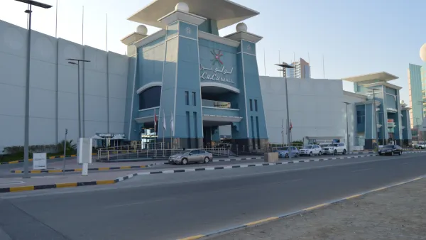 الإعلان عن إطـلاق "عـروض ترويجيـة" جذابـة لموسـم الصيـف بخصـومات تصل إلى 75% من قِبل متاجر البيع بالتجزئة لدى مراكز التسوق بالإمارات الشمالية