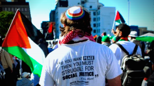 Jewish protester for Palestine