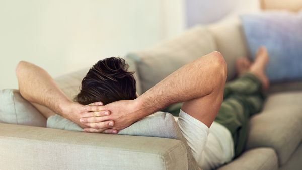 إذا كان كسل زوجك يتمحور حول اعمال المنزل، ابحثي عن مشاريع 