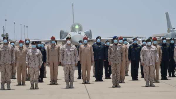 قادة كبار من القوات المسلحة الاماراتية في السعودية