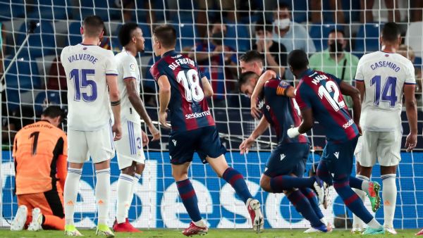 الأخطاء الدفاعية منحت ليفانتي نقطة ثمينة