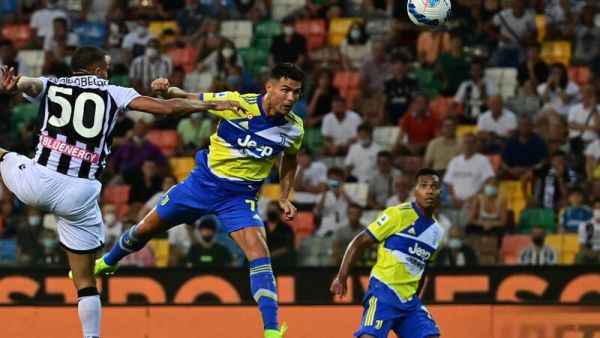 رونالدو خلال لقاء يوفنتوس وأودينيزي