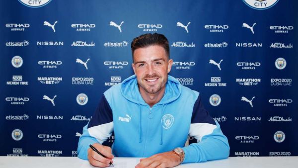 غريليش يوقع على كشوفات مانشستر سيتي (المصدر: مانشستر سيتي)