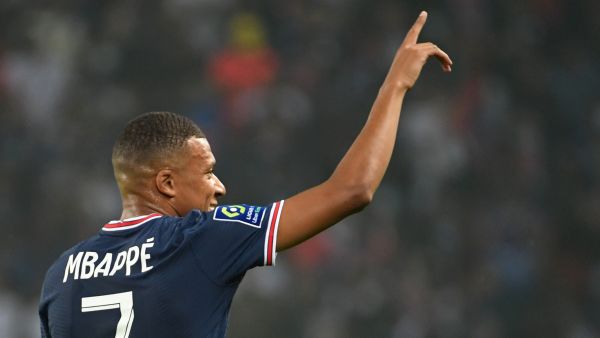 مبابي يقود الباريسي للفوز