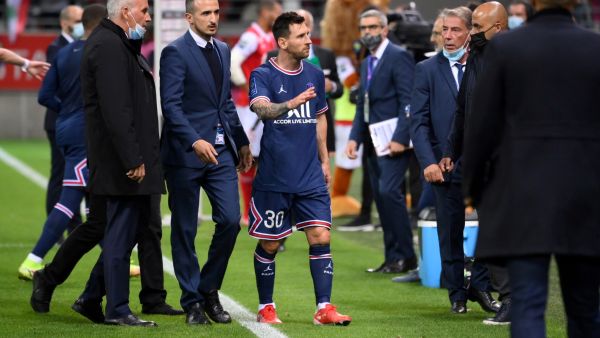 ميسي خلال مباراة باريس سان جيرمان وستاد ريمس