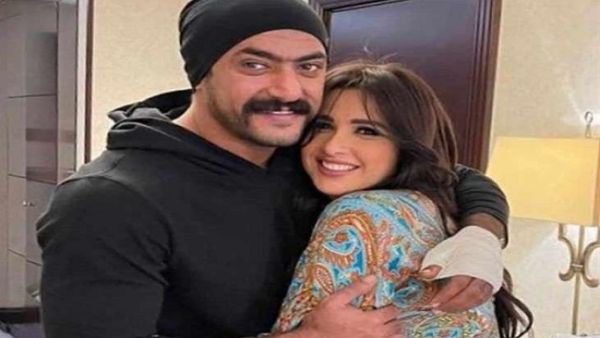  انفصال أحمد العوضي عن ياسمين عبد العزيز