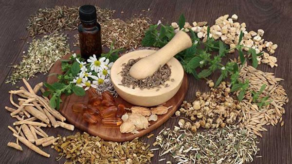  توابل وأعشاب تساعد على الحمل