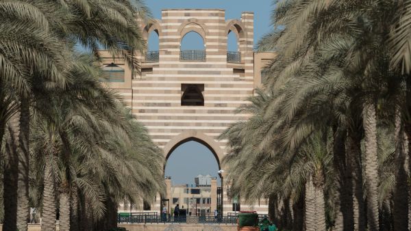 AUC Offers Fifteen Scholarships For Thanawiya Amma Students 