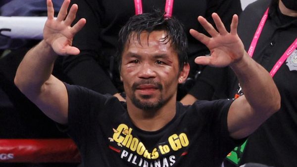 Manny Pacquiao gestures to fans after his WBA welterweight title fight against Yordenis Ugas at T-Mobile Arena on August 21, 2021 in Las Vegas, Nevada. Ugas retained his title by unanimous decision. (Photo: AFP)