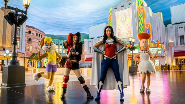 Yas Waterworld, Warner Bros. World Abu Dhabi And Clymb Celebrate Emirati Women’s Day With Special Ladies-only Events