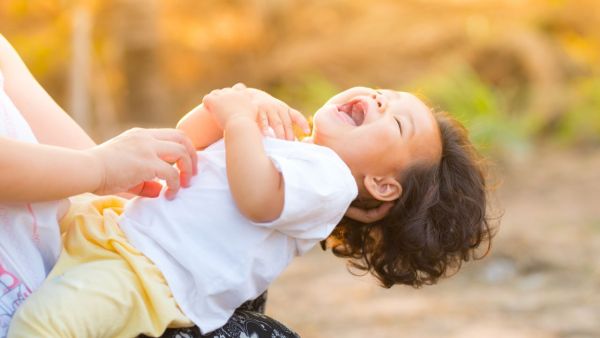  علامات تدل على أن طفلك ينضج