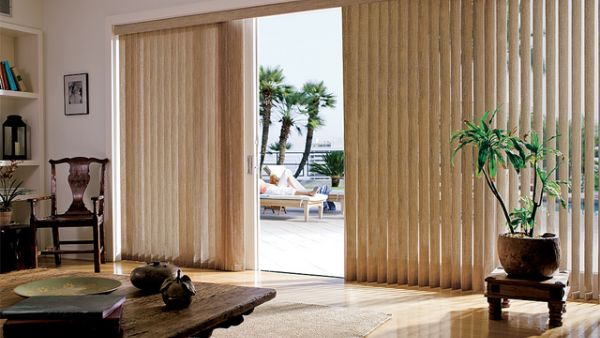 يمكن أن تضعي لمساتك السحرية على ديكور منزلك، من خلال استخدام الستائر المزدوجة يمكن أن تضعي لمساتك السحرية على ديكور منزلك، من خلال استخدام الستائر المزدوجة