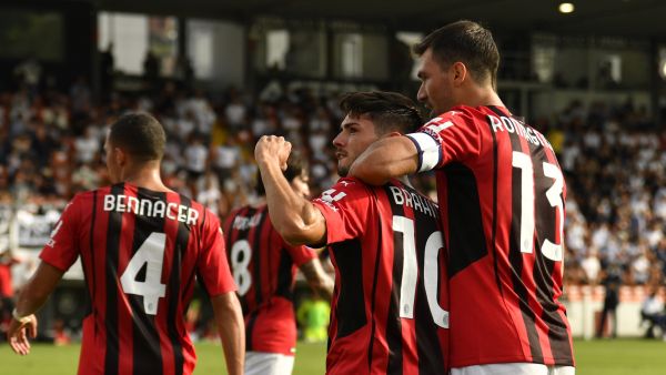 دياز يقود ميلان للفوز