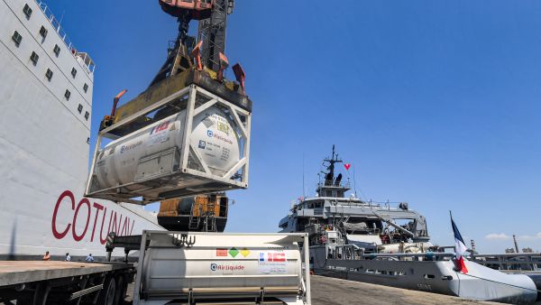 Oxygen tanks arrived to Tunis