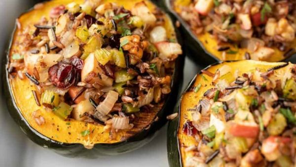 وصفات خريفية: قرع محشو بالأرز البري