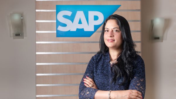 "هائل سعيد أنعم" تبرم شراكة في التحول الرقمي مع "إس إيه بي"