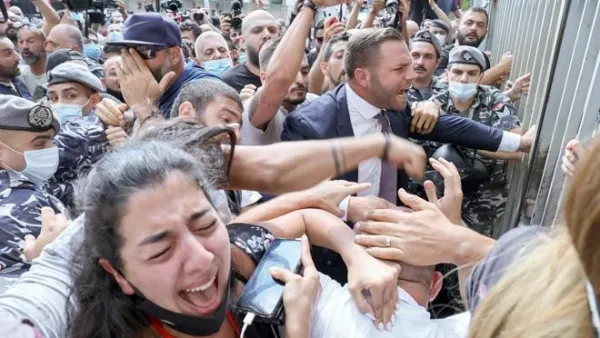 Scuffle in Beirut 