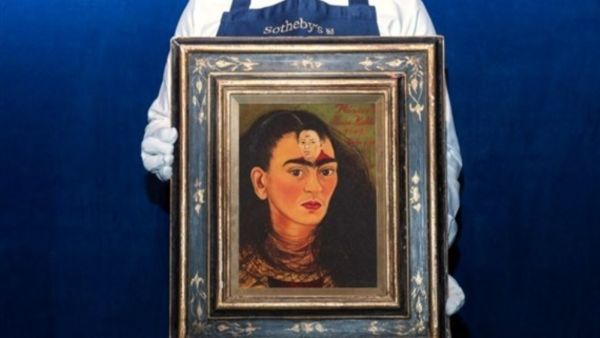 عرض لوحة شخصية لفريدا كاهلو تقدر بـ 30 مليون دولار  عرض لوحة شخصية لفريدا كاهلو تقدر بـ 30 مليون دولار