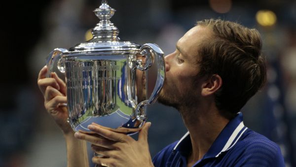 Russia's Daniil Medvedev kisses the trophy after winning the 2021 US Open Tennis tournament men's final match against Serbia's Novak Djokovic at the USTA Billie Jean King National Tennis Center in New York, on September 12, 2021. (Photo: AFP)