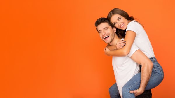 أكثر الأبراج سخاءً في العلاقة العاطفية