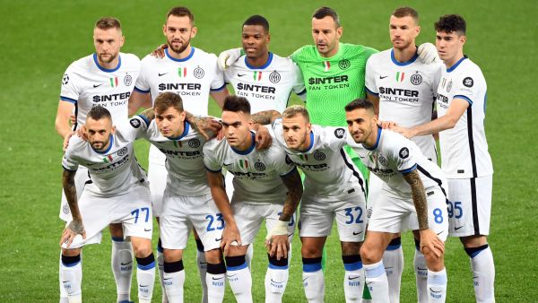 إنتر ميلان يسعى لاستعادة توازنه بعد سقوطه المحلي أمام لاتسيو