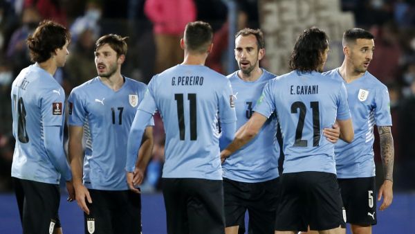 منتخب أوروغواي في مواجهة صعبة أمام نظيره الأوروغوياني