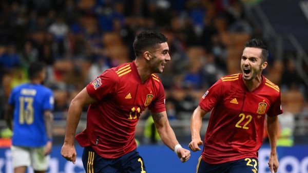 توريس يقود إسبانيا للنهائي وينتقم لبلاده من إيطاليا