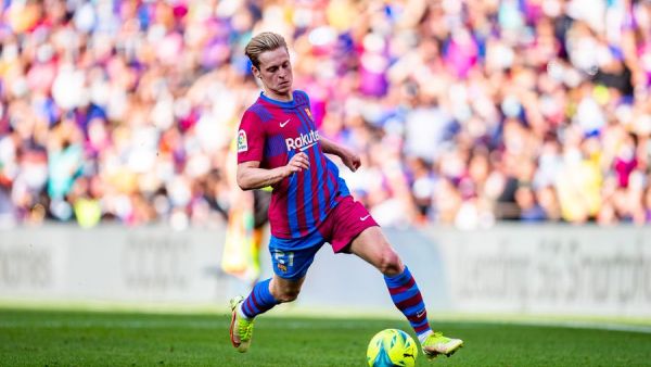 فرينكي دي يونغ (المصدر: حساب برشلونة الرسمي على تويتر)