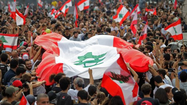 لبنان... رصاص التباعد بين القواميس