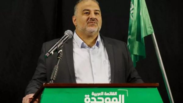  منصور عباس