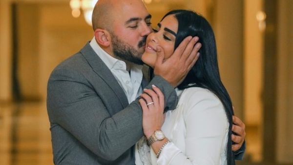 محمود العسيلي يحتفل بعيد ميلاد زوجته في أجواء رومانسية باريسية