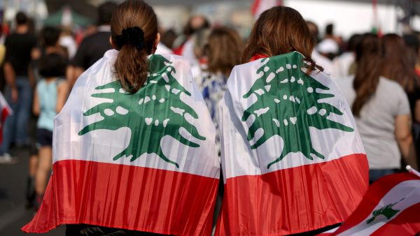 Miqati Meets Aoun, Hopes Will Resume Cabinet Sessions in the near future