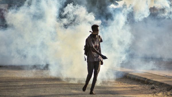 Sudan’s military forces start arrest campaign against activists, journalists